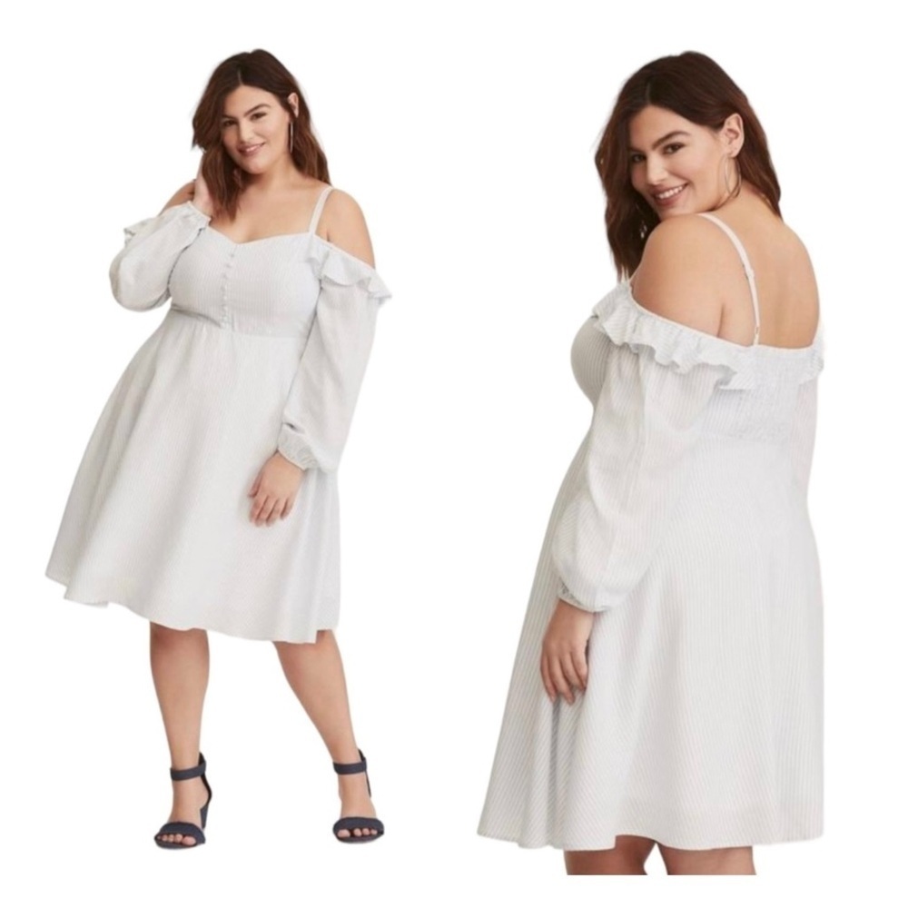 NWT Torrid White Long Sleeve Dress